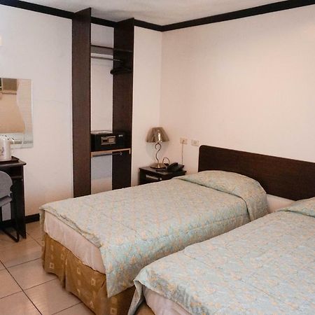 Crowne Garden Hotel Cebu Екстериор снимка